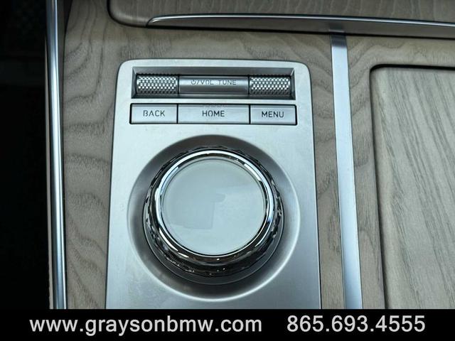Photo of 2024 Makalu Gray Genesis GV80