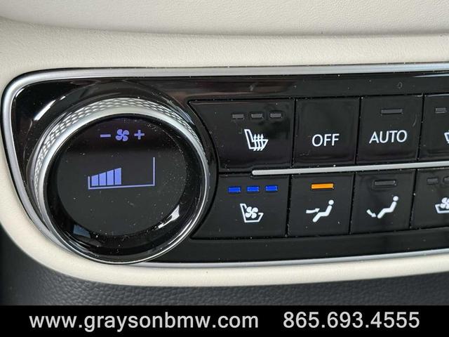 Photo of 2024 Makalu Gray Genesis GV80