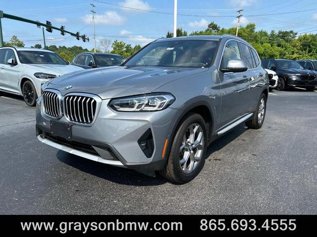 Photo of 2024 Gray Metallic BMW X3