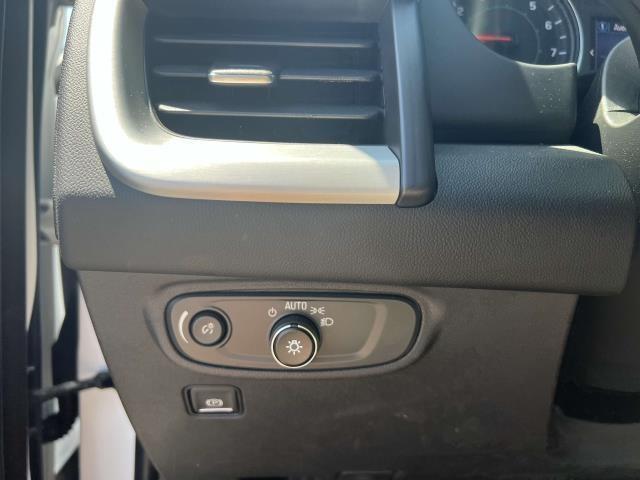 Photo of 2022 Summit White GMC Terrain