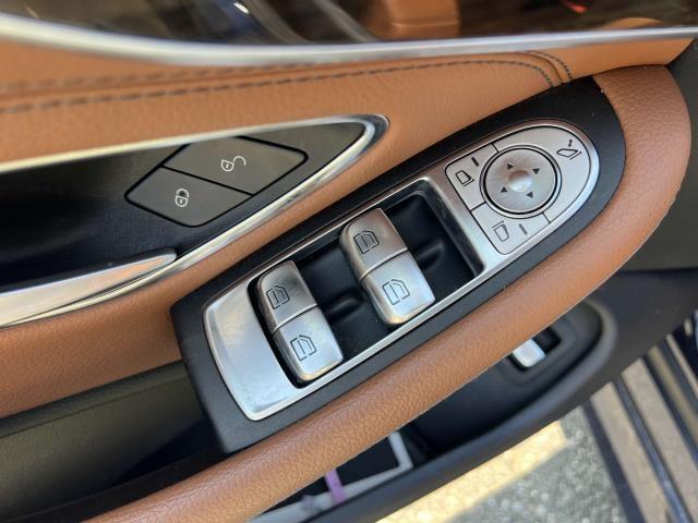 Photo of 2019 Brilliant Blue Metallic Mercedes-Benz C-Class