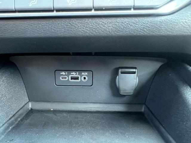 Photo of 2025 Black Nissan Altima