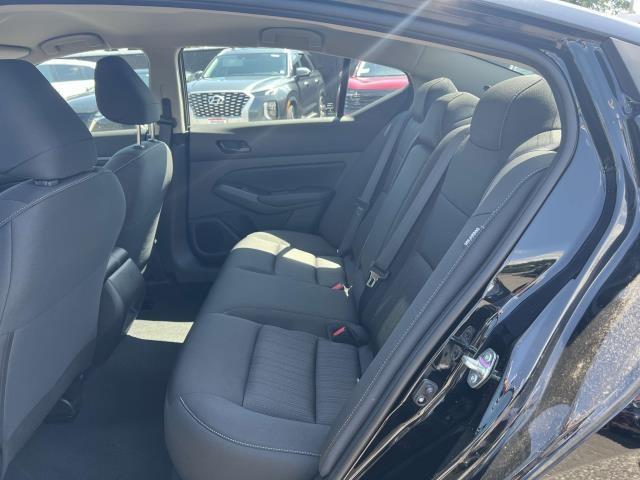 Photo of 2025 Black Nissan Altima