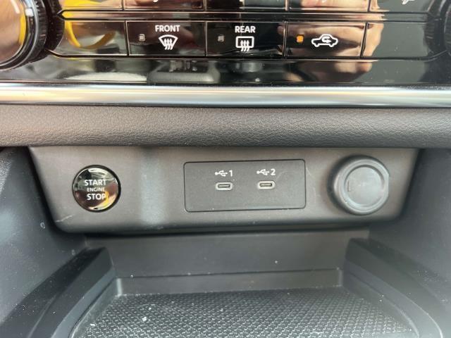 Photo of 2024 Glacier White Nissan Rogue