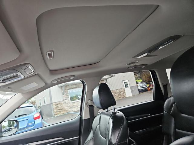 Photo of 2020 Black Kia Telluride