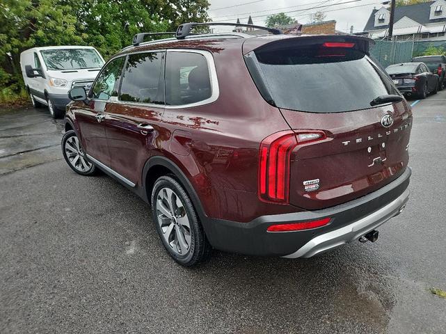 Photo of 2020 Black Kia Telluride