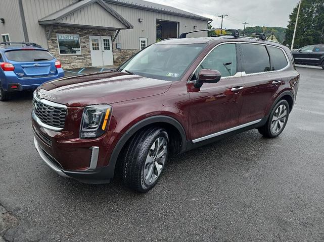 Photo of 2020 Black Kia Telluride