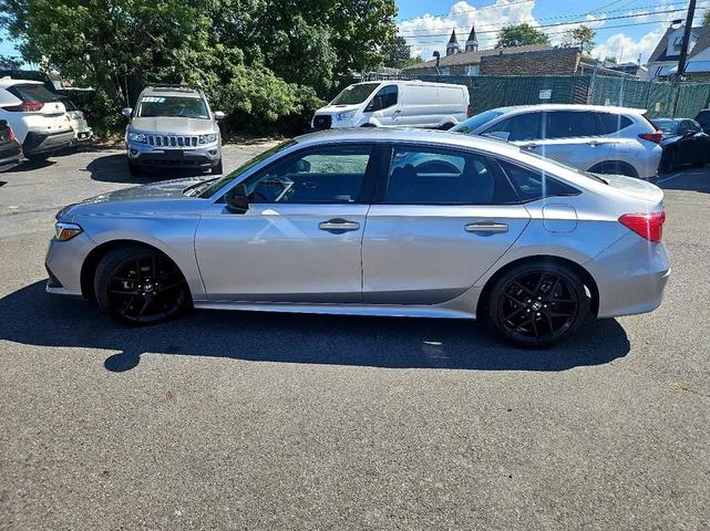 Photo of 2022 grey Honda Civic