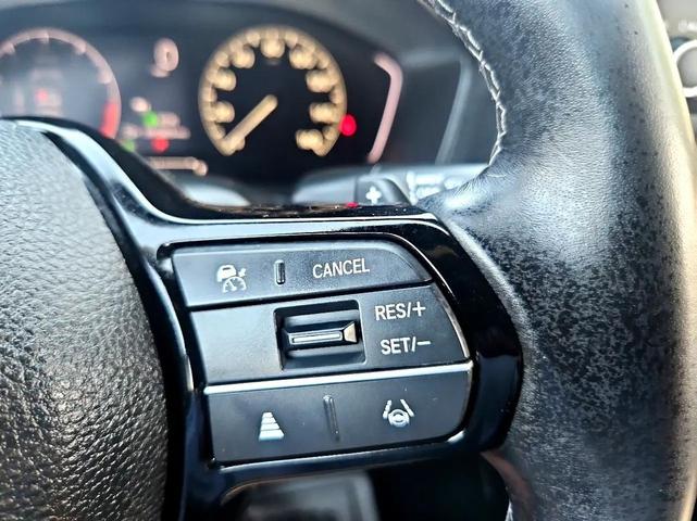 Photo of 2022 grey Honda Civic