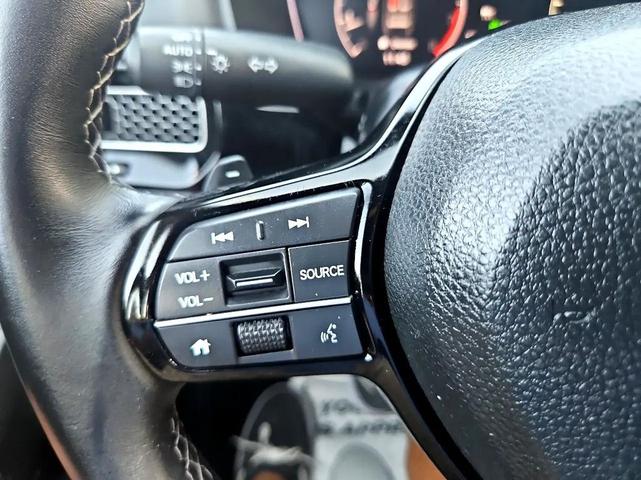 Photo of 2022 grey Honda Civic