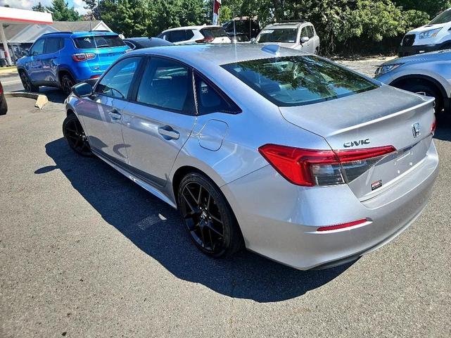 Photo of 2022 grey Honda Civic