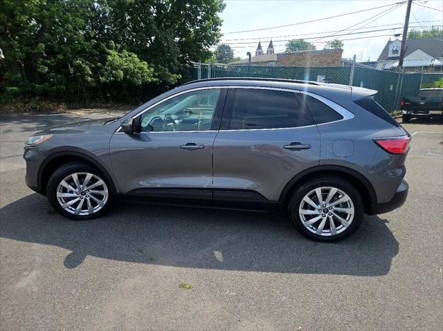 Photo of 2021 Carbonized Gray Metallic Ford Escape