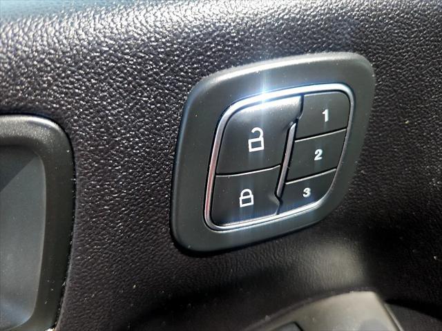 Photo of 2021 Carbonized Gray Metallic Ford Escape
