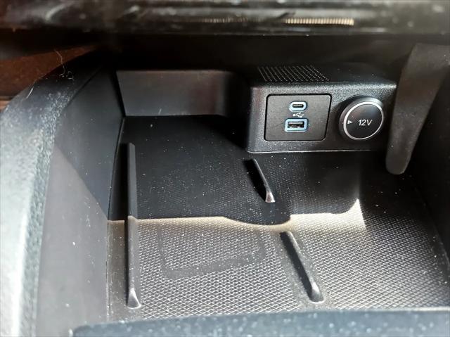 Photo of 2021 Carbonized Gray Metallic Ford Escape