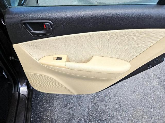 Photo of 2010 Brown Hyundai SONATA