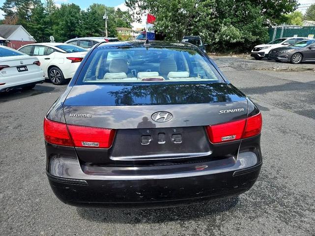 Photo of 2010 Brown Hyundai SONATA