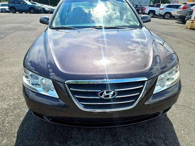 Photo of 2010 Brown Hyundai SONATA
