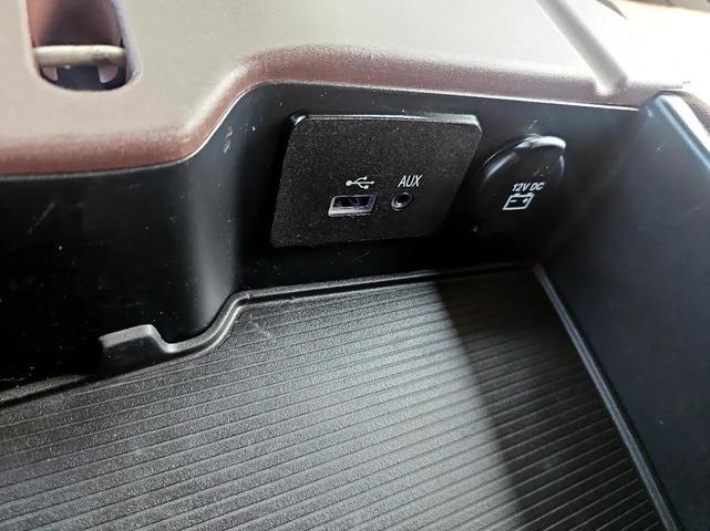 Photo of 2017 Burgundy RAM 1500