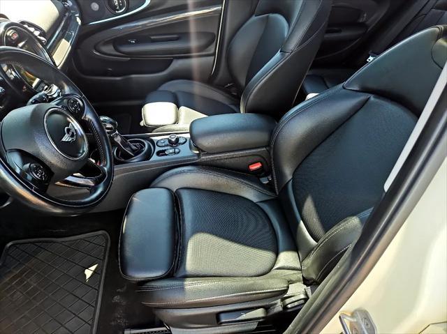 Photo of 2018 White MINI Clubman