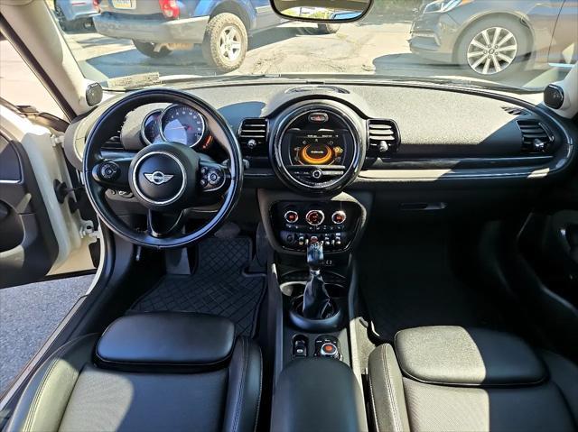 Photo of 2018 White MINI Clubman