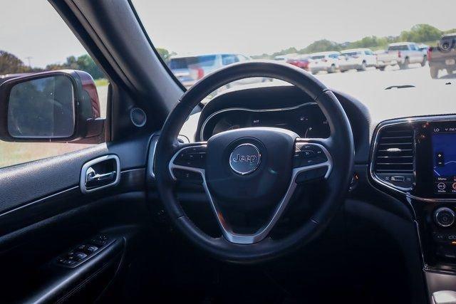Photo of 2021 Velvet Red Pearlcoat Jeep Grand Cherokee