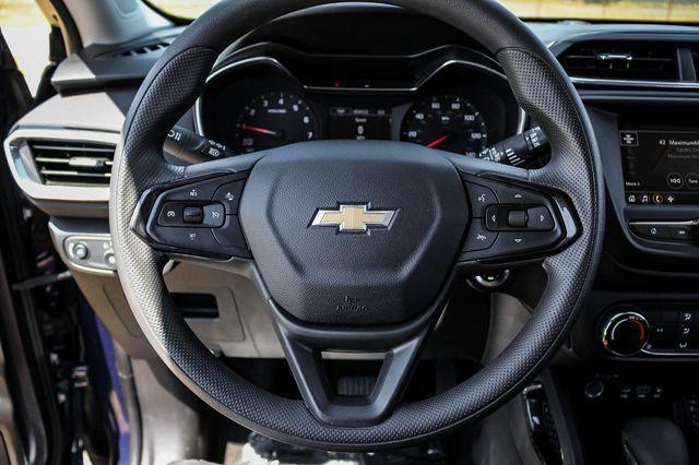 Photo of 2022 Blue Glow Metallic Chevrolet Trailblazer
