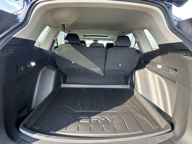 Photo of 2025 Still Night Pearl Honda CR-V