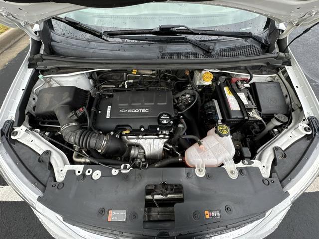 Photo of 2020 Summit White Chevrolet Sonic