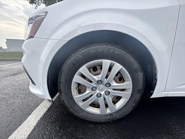 Photo of 2020 Summit White Chevrolet Sonic