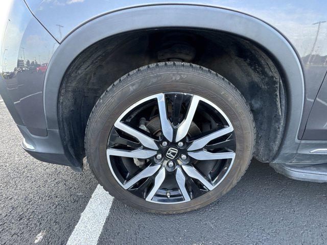 Photo of 2022 Modern Steel Metallic Honda Pilot