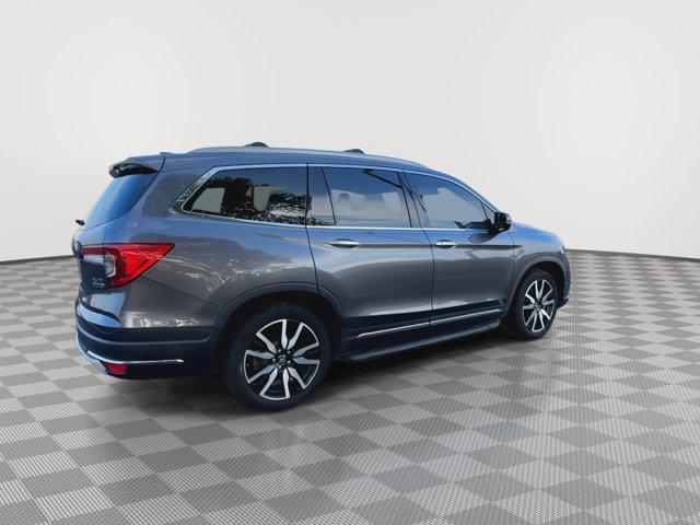 Photo of 2022 Modern Steel Metallic Honda Pilot