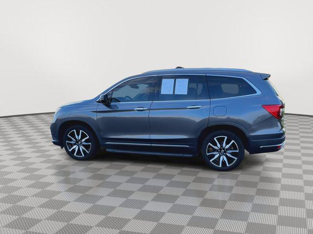 Photo of 2022 Modern Steel Metallic Honda Pilot