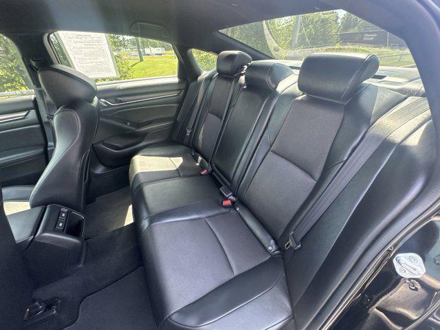 Photo of 2022 Crystal Black Pearl Honda Accord