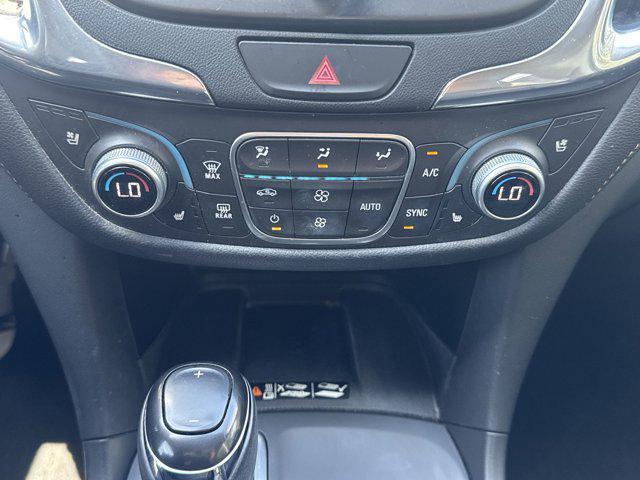 Photo of 2018 Silver Ice Metallic Chevrolet Equinox