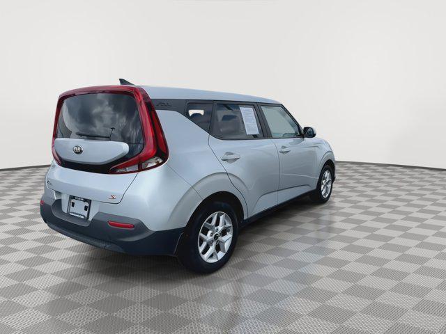 Photo of 2020 Sparkling Silver Kia Soul