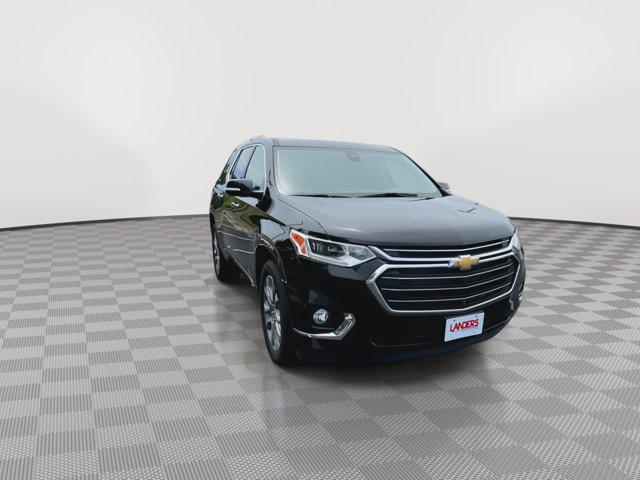 Photo of 2021 Mosaic Black Metallic Chevrolet Traverse