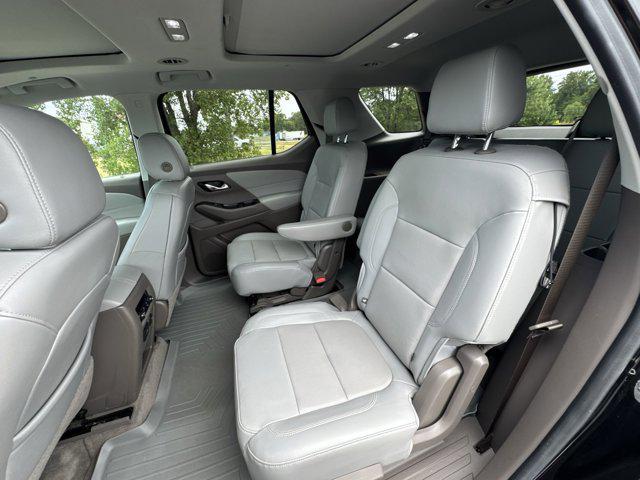 Photo of 2021 Mosaic Black Metallic Chevrolet Traverse