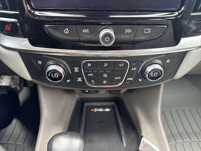 Photo of 2021 Mosaic Black Metallic Chevrolet Traverse