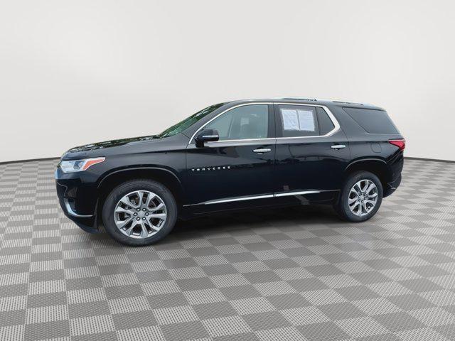 Photo of 2021 Mosaic Black Metallic Chevrolet Traverse
