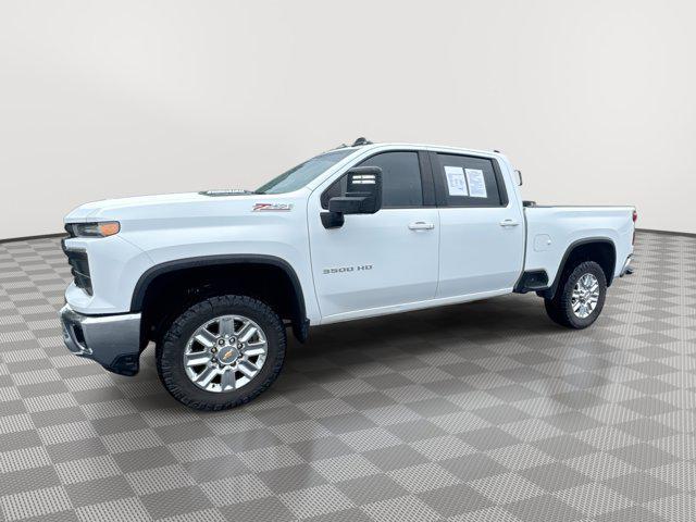 Photo of 2024 Summit White Chevrolet Silverado 3500