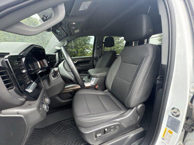 Photo of 2024 Summit White Chevrolet Silverado 3500