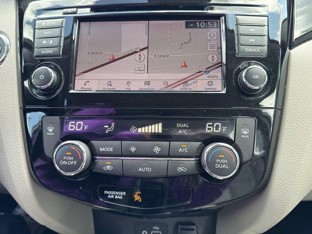 Photo of 2022 Pearl White Tricoat Nissan Rogue Sport