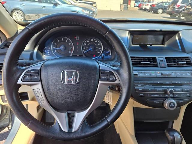 Photo of 2010 Green Honda Accord Crosstour
