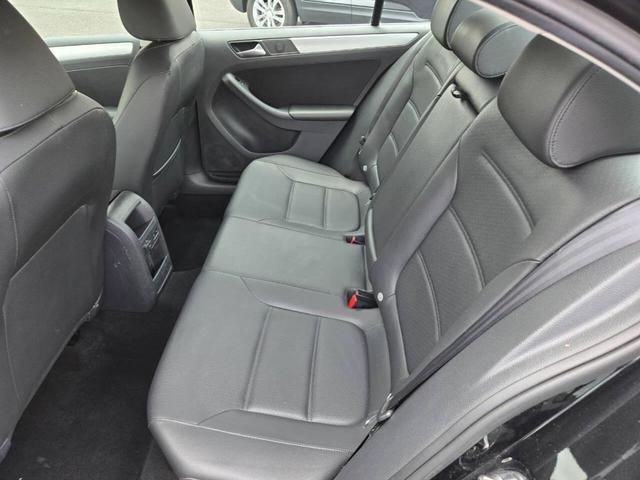 Photo of 2014 Black Volkswagen Jetta