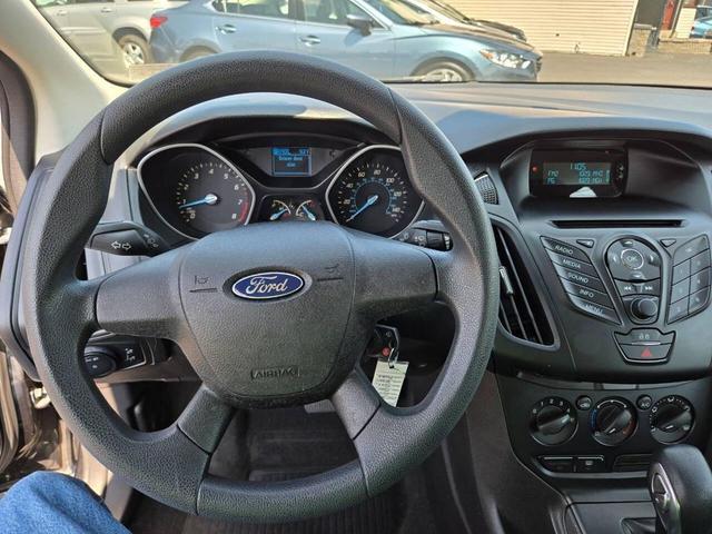 Photo of 2014 Black Ford Focus
