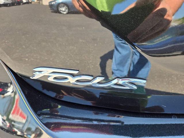 Photo of 2014 Black Ford Focus