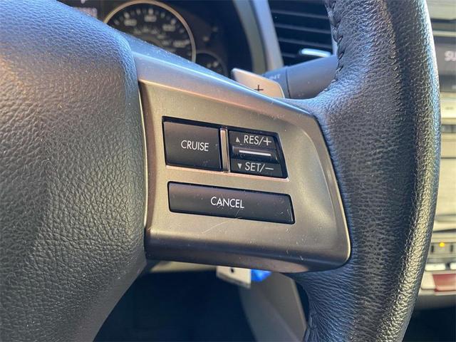 Photo of 2012 Satin White Pearl Subaru Legacy