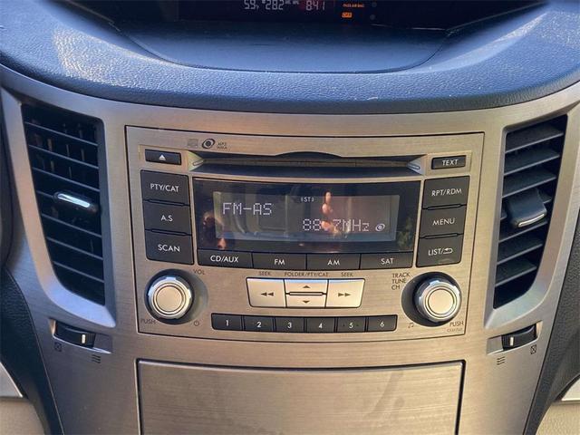 Photo of 2012 Satin White Pearl Subaru Legacy