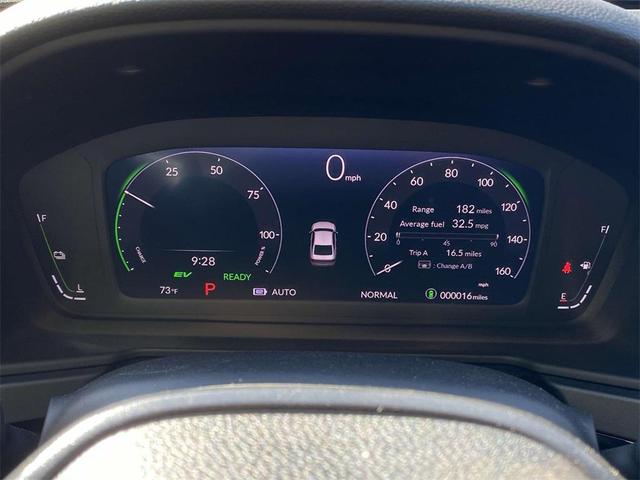 Photo of 2025 Platinum White Pearl Honda Accord Hybrid