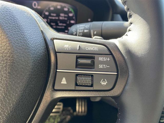 Photo of 2025 Platinum White Pearl Honda Accord Hybrid